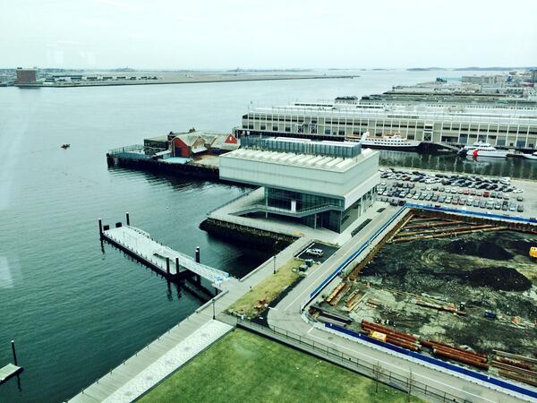 #IHEE <a href="/inst_entreprise/">Institut de l'Entreprise</a> @masschallenge, the largest start up accelerator in the world. 
(Pict : Boston Harbour)