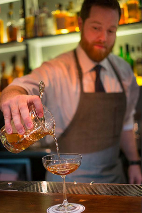 avancephilly's tweet photo. #AvanceHappyHour is now underway. Join us at the bar. We'll save you a seat. 4 pm to 5:30 M-F. #Cheers #AvanceMondays http://t.co/AU70YAW29T