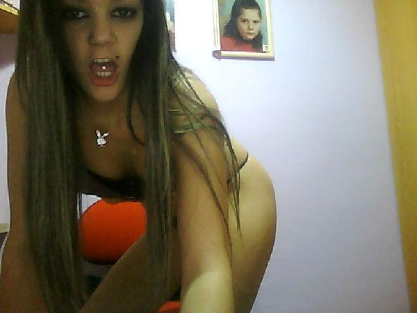 ahora en cinco minutos me conectare en mi webcam&hellip; http://t.co/AJL81o48gU #webcamtoy http://t.co/FGpx<a href="/tag/webcamtoy"class="tags"><span>#webcamtoy</span></a>