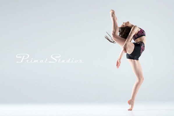Dance_SpiritMag's tweet photo. Photo of the day: Ellie Smith. (Photo by Damian Tierney) #primalstudios http://t.co/qUqeF5V5j1
