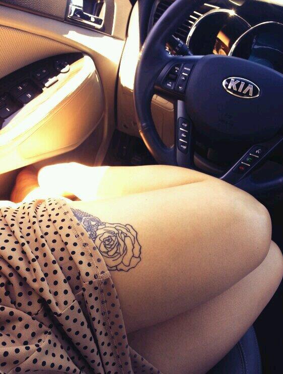 Francesca_Live's tweet image. Sitting in the sun for lunch. #mondaysunday #cali #hot