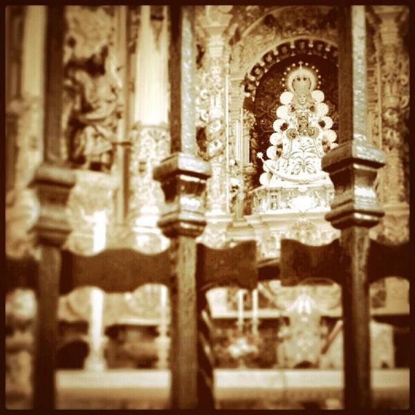 letrasdelrocio's tweet photo. Cuando la pena me ahoga te rezo por dentro Rocío... http://t.co/lz3Q93ODxK
