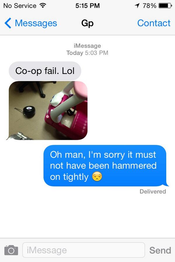 taramillerx's tweet image. Guess I didn't put the car together good.. Sorry G-unit. 😒😔 #coopfail #neverbuildingatoycarEVERagain