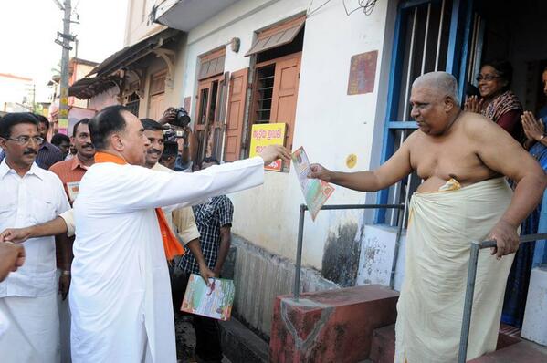 @Swamy39 joined in for O.Rajagopal,now it is damn sure that Tharoor will SASI after the election #ModiManifesto 