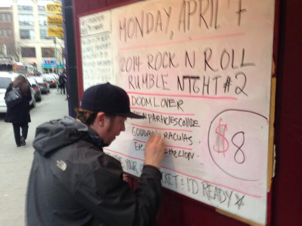 goddamn draculas tweet media