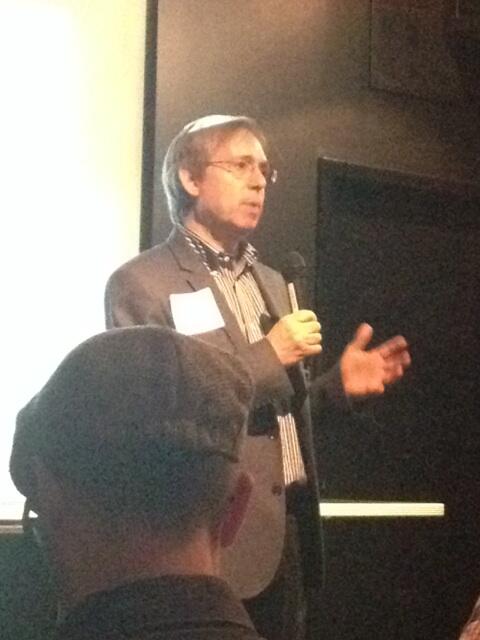 leashbrown's tweet photo. Great kickoff/intro by @martinwaxman for @ginidietrich in front of packed house at #3TYYZ http://t.co/ij6pkb1G1V