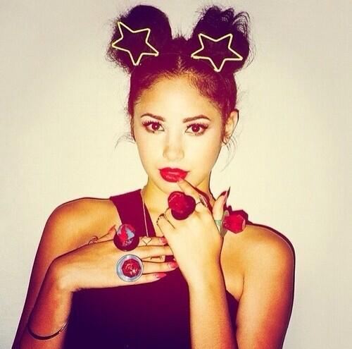FakeOfJasmineV's tweet photo. :). http://t.co/bIzWi398C7