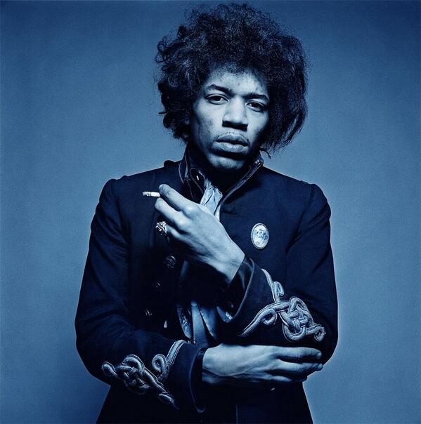 VictorGhitta's tweet photo. Publicamos está increíble foto de JIMI HENDRIX en el número 1 de Rolling Stone, o quizá en el número 0. http://t.co/qeixxzx0X4