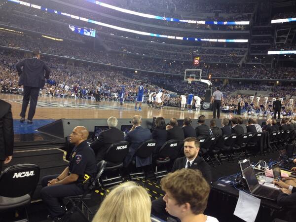ABonTV's tweet photo. Great game!! #CBSDFWFinalFour http://t.co/LtIxVrBeeI