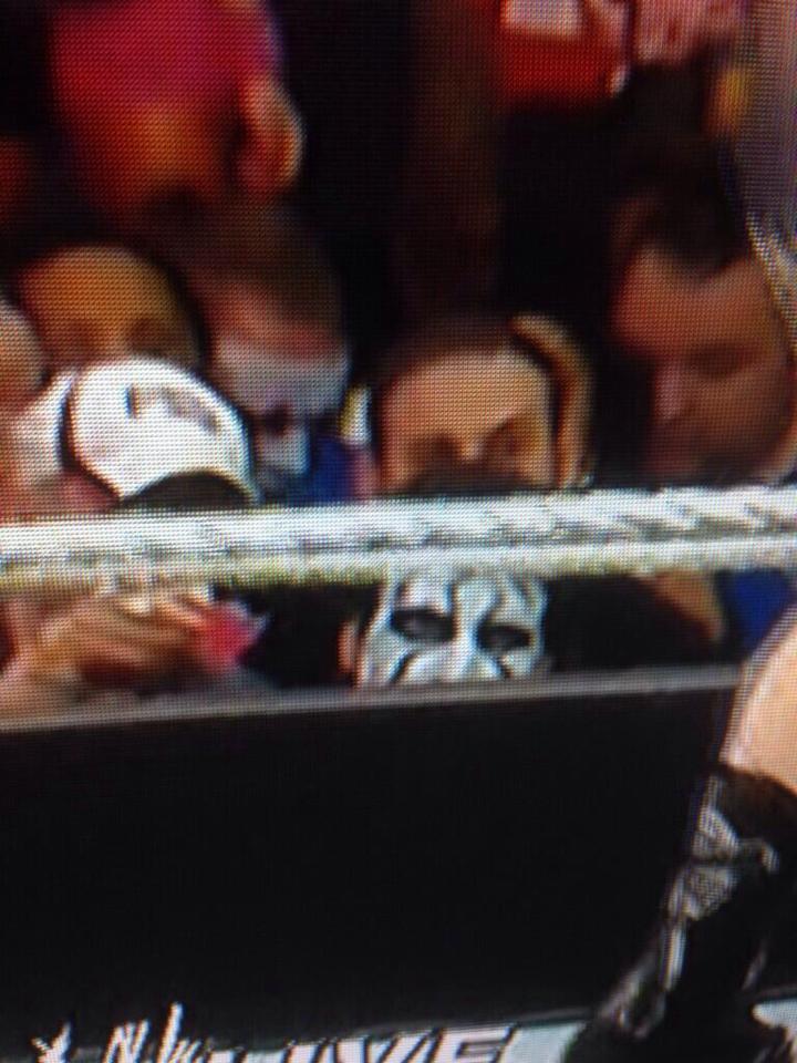 BkqTyvICYAAv-J0.jpg:large