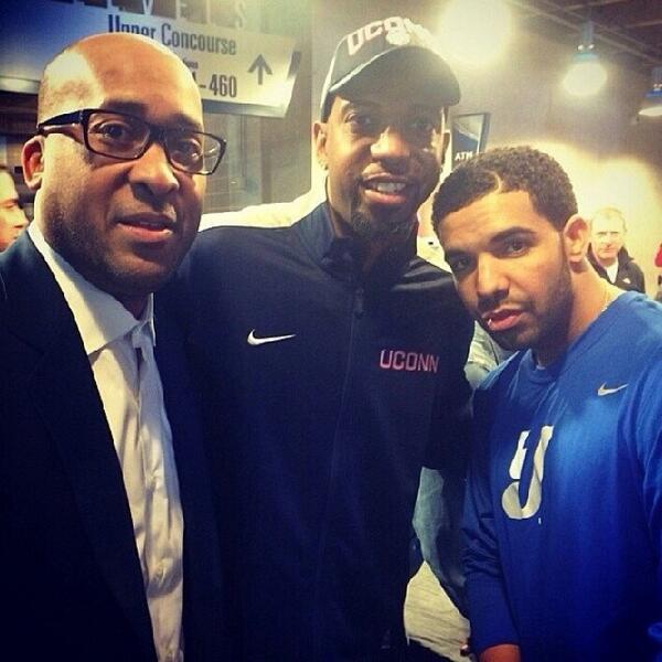 BkqzOPlCAAArKVE.jpg:large