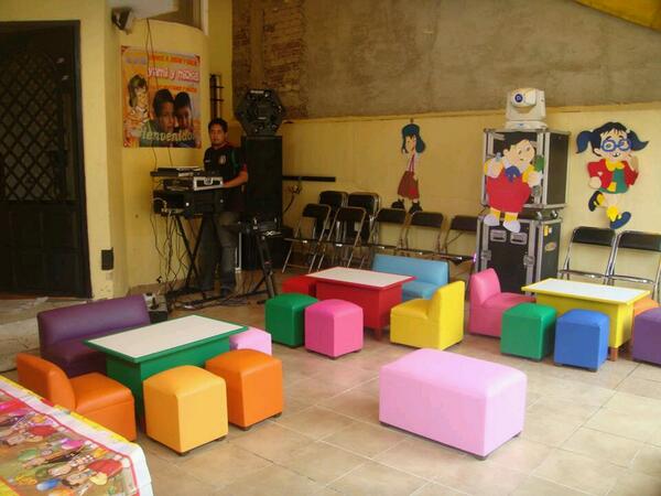 royalloungedf's tweet photo. Salas Lounge para niños. http://t.co/KB42Gnj5f5