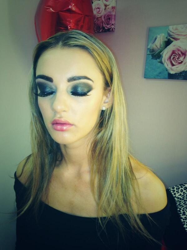 makeupbysj's tweet image. ❤️😘