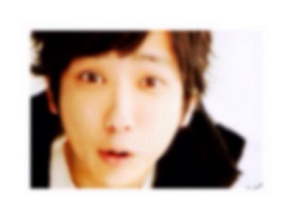 ______L0VeR__'s tweet photo. @LOVEYOU

.

.

.

　　　何だか凄く　素っ気ない返事

　　　素っ気ない素振り

　　　何か　しちゃったかな

　　　御免な

.

　　　昨日も有難う

　　　今日も宜しく

.

.

.

_ http://t.co/nn1WqHbhQ7