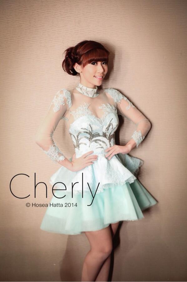 Cahyo_Angelous's tweet photo. #SharePict Premiere "Crush" @CherlyChiBi http://t.co/8ZW3UBk1RG