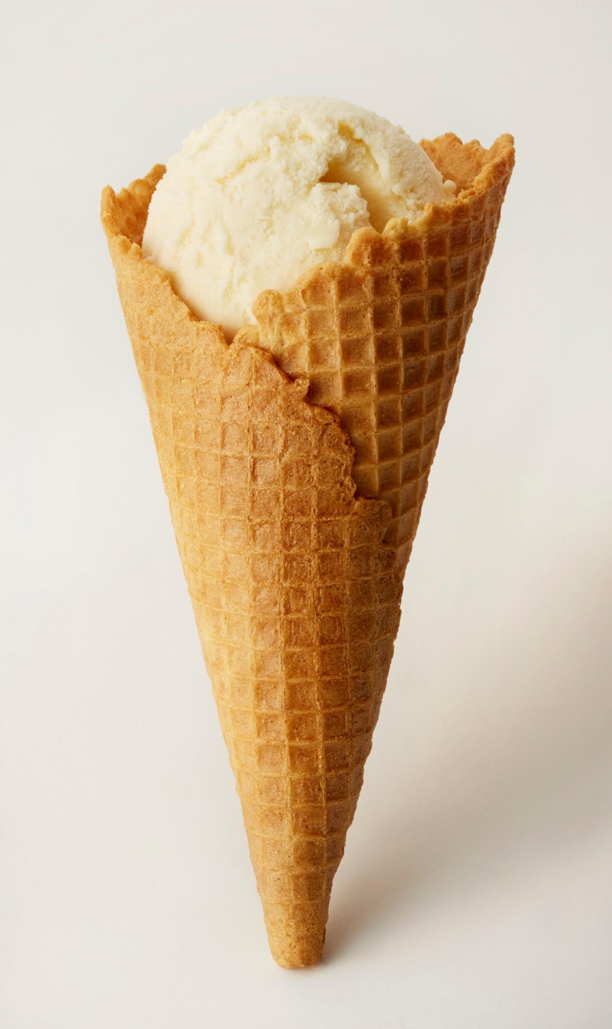 Twitter 上的 タリーズコーヒージャパン株式会社 タリーズでは ワッフルコーンのアイスクリームが発売中です 1個 250円 ざくざく食感の香ばしいワッフルコーン ワンハンドでお気軽に これからの季節 もっとアイスクリームを楽しみましょう Http