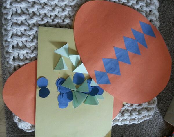 StockbBoutique's tweet image. Arts and crafts day! #easterwindow