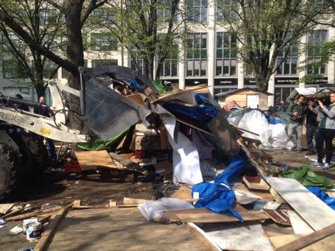 Strategie "Teile und herrsche!" des Senats voll aufgegangen: #oplatz wird geräumt. Freiwillig? Frage des Standpunkts!