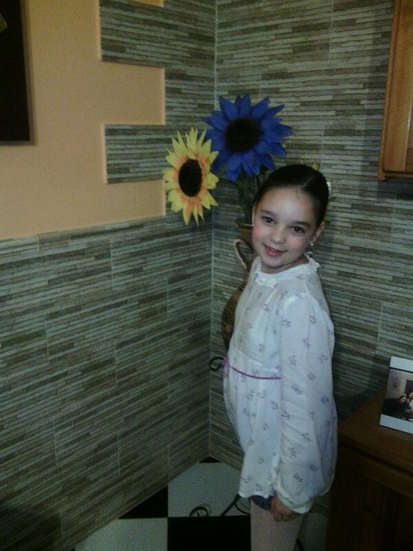 asun_mm's tweet photo. Jajajjajaj que arte tienes mas grande! Haciendome pase de modelo y to jajajajajajajaj http://t.co/q27ABcqxTu