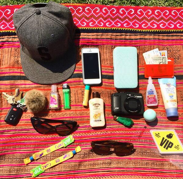 NeonBulletMusic's tweet photo. Objetos permitidos para @coachella eviten que les quiten cosas al entrar. http://t.co/zCxTaEl6PR