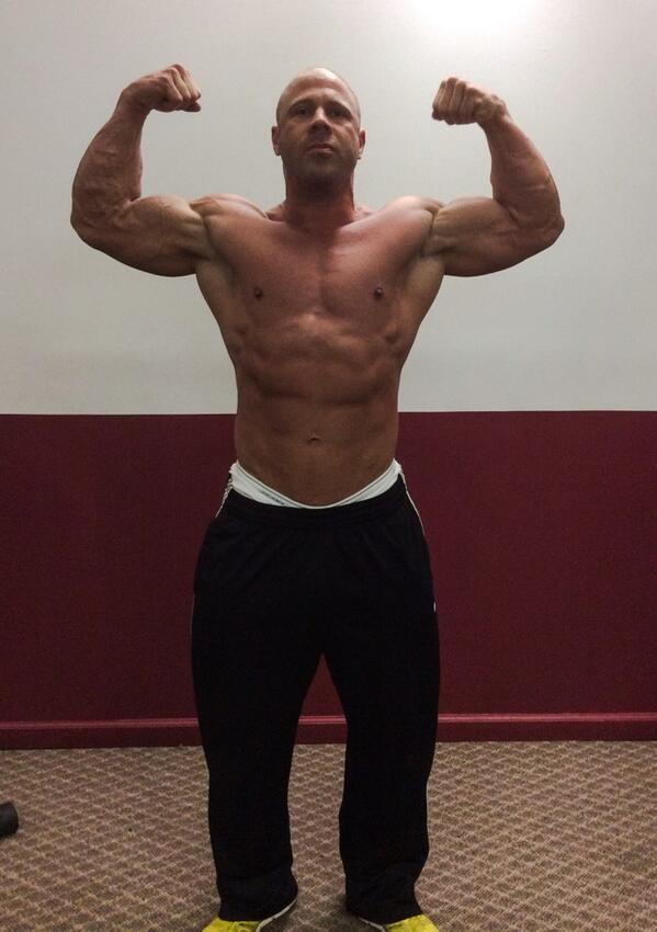 KevinJSpeicher's tweet photo. 11 days out. Currently weighing 231 &amp; will drop to 225 by Showtime #npc #ifbb #fitfam #fitnessaddict #competition http://t.co/TK3XAcKYr9