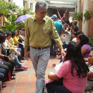 yohelinal's tweet image. El alcalde @alfredoaramos en operativo en imdes d mamografía para apoyar nuestra mujeres la salud es su prioridad!