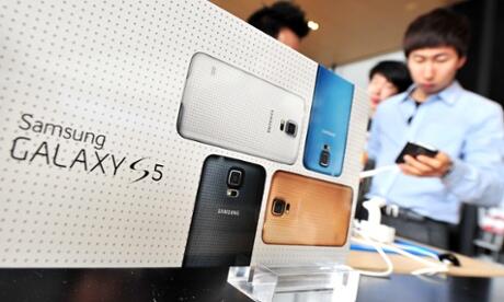 techarctweets's tweet photo. Samsung and HTC’s profits fall as smartphones slow -  http://t.co/t2uZUbvhRk http://t.co/Q880i69nfT