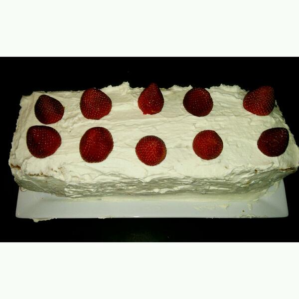 DepictMagazine's tweet photo. John whipped up this delicious strawberry shortcake for a birthday in the office! #depictFood http://t.co/B1LKSdRDAh