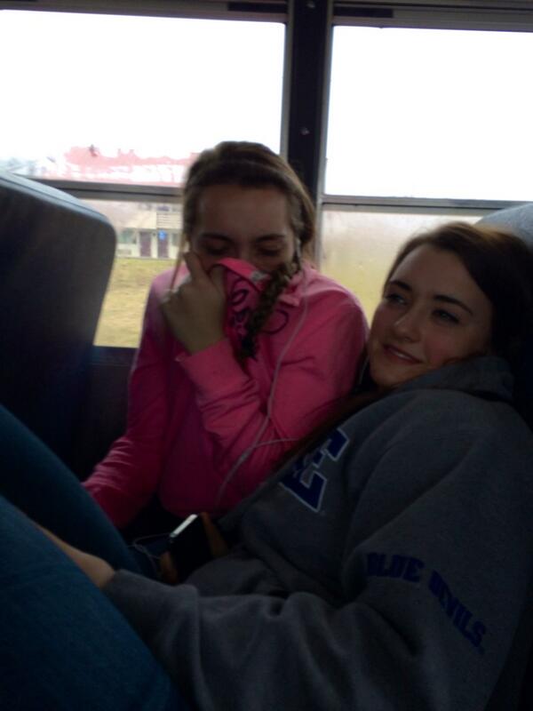 CourtneyZentz's tweet image. Basically sums up their friendship in a nutshell... #fartmachine