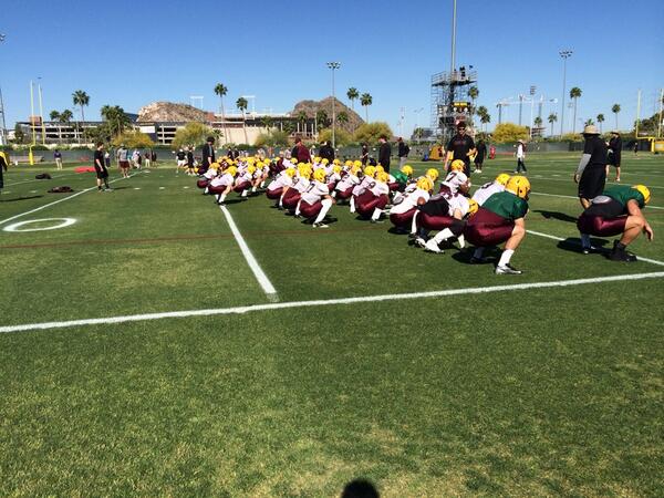 ASUFootball's tweet photo. Tuesday morning football. Nothing better. #XmasInSpring http://t.co/Ccq8akdYEV