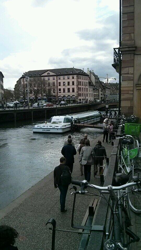 EuroGraphic2014's tweet image. Boats! Boats! Boats! #crowdsimulation #funafterwork #EG14 #Eurographics