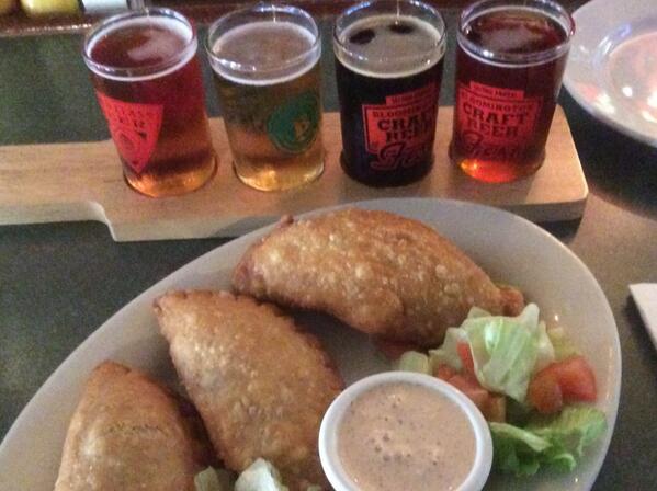 SteveGarretson's tweet photo. its @DaredevilBeer #DblIPA @thebierbrewery #Blonde @SunKingBrewing #RingODingle @BruggeBrasserie #RyeWine @massavepub http://t.co/jC1TNW5KGZ