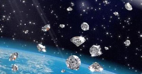 sabiastuque_'s tweet photo. Sabias que debido a sus condiciones atmosféricas, llueven diamantes en Urano y Neptuno http://t.co/aISga0JnMy