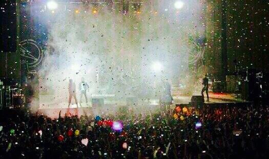AurynOficial's tweet photo. 2 meses ya de esta foto!

¿Volvemos? http://t.co/T4GOyov0tG