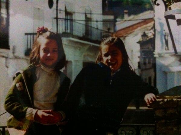 mariavazquezz's tweet photo. Feliz cumpleaños a mi gorditaaa @AnaRomVaz que sean muchos más y conmigo siempre 😁 tequiero maaas 😚😚 http://t.co/5EBljpwyOQ