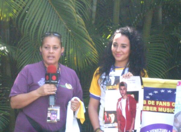CLUBFANSJBCARAC's tweet photo. @LOACTUAL @TelevenTV muchisimas gracias http://t.co/FlAa0tJoZ9