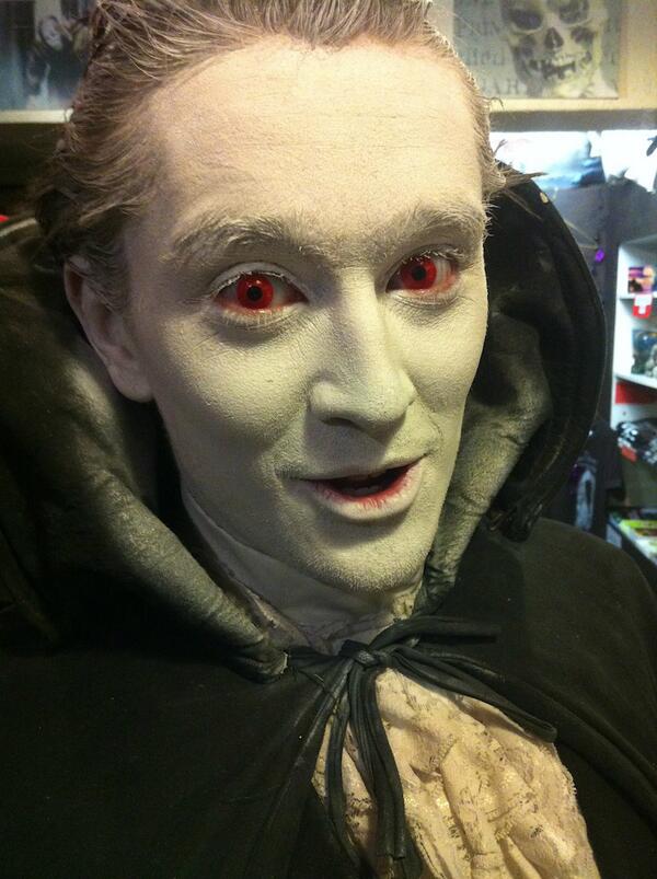 Robin_Mitchell's tweet image. Red eyes tonight Mr Lyal? @adam_lyal #WitcheryTours #WestBow #Edinburgh @GrassmarketEdin