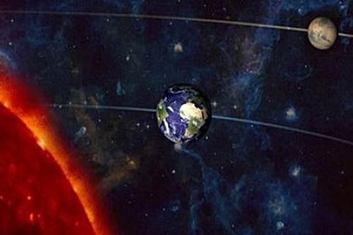 El_Universal_Mx's tweet photo. #QueNoSeTePase Esta noche se alinearán Marte, la Tierra y el Sol http://t.co/YT7Tvadn5o http://t.co/4Zh4hBp0un