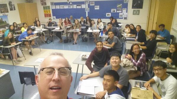 MyDayAtFVHS's tweet image. Brawl selfie!! ^_^ #myEnglishclass @davidtedu