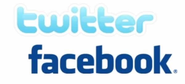 SoloTwiterEs's tweet photo. Los usuarios de twitter son 3 veces más influyentes que los de facebook. http://t.co/fJJypiagFf