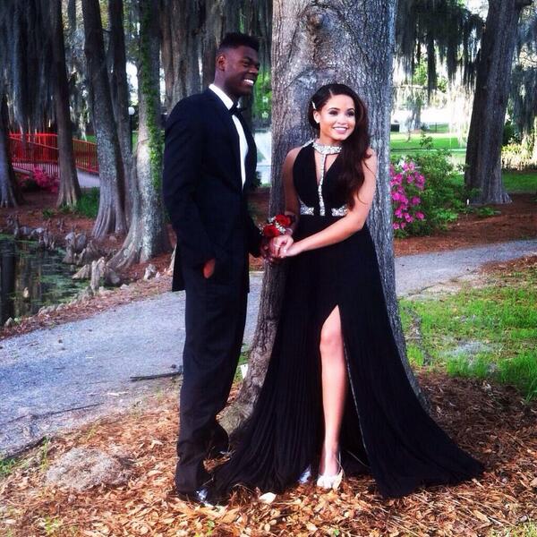 PromSeason's tweet image. 😍😍