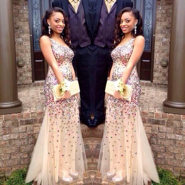 PromSeason's tweet image. yes girl😍