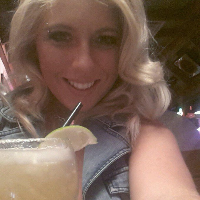 Margarita Time! http://t.co/pbOE3vJ9pl<a href="/tag/rivers"class="tags"><span>#rivers</span></a><a href="/tag/diegodiego"class="tags"><span>#diegodiego</span></a>