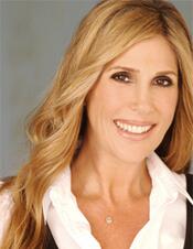 GrandPrixFndLB's tweet photo. At the Ball, bid on a-K-EARTH 101 studio/station tour and watch the morning show in action @LisaKearth http://t.co/v397hh2qEA