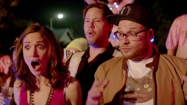 NeighborsMovie's tweet photo. You won’t believe what you’ll see in the new #NeighborsMovie restricted trailer. WATCH here: http://t.co/x9Ryd1aNqo http://t.co/uAwn72AlMG