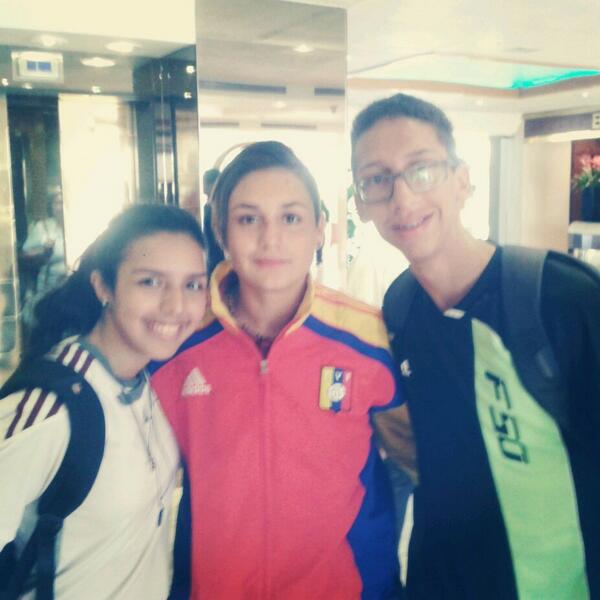 nessadm08's tweet photo. @SandraPaola_3 http://t.co/glO4dVmNCF http://t.co/XluKD5WGqR