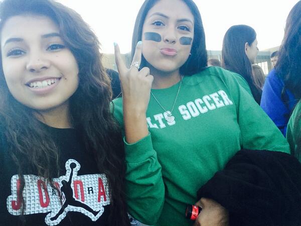 ziitlaliitl's tweet photo. #proudtobepartofit #CFND #FIRSTHEREBESTHERE 🐎⚽️💚 http://t.co/CiqyeN4GQi