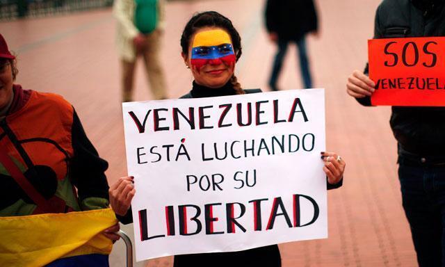 CRÓNICA ANTICIPADA DE LA TRANSICIÓN EN VENEZUELA (1). ¿? Quién estará a cargo del país - Conozca las noticias y análisis respecto al incierto presente y el futuro del país suramericano: - Página 56 BkwCx7mCAAIey9l