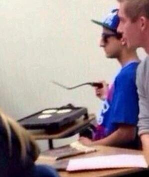 RelatableWtf's tweet image. Teacher: why you late that's a tardy!
Me: fine you do what I do every day
Teacher: detention!
Next fucking day...