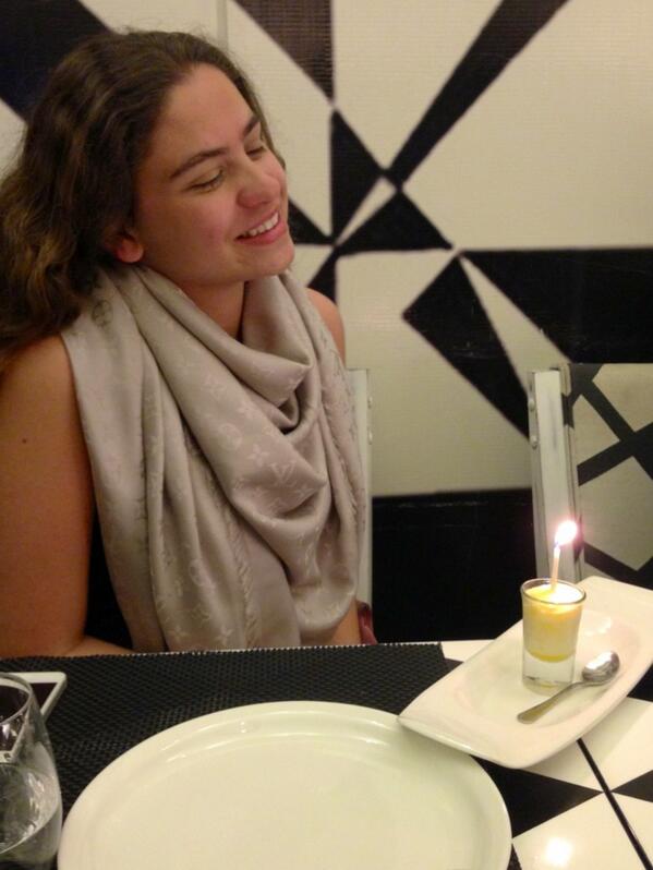 danaram21's tweet photo. wish her nothing but the best #thatsmilethough 💎💘 http://t.co/Av3JeQZoSi